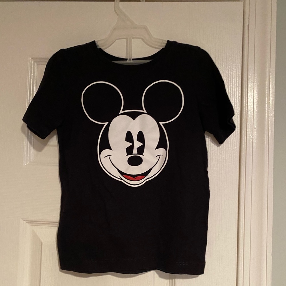 Old Navy Mickey Mouse Collectible Tee Size 4T Boys